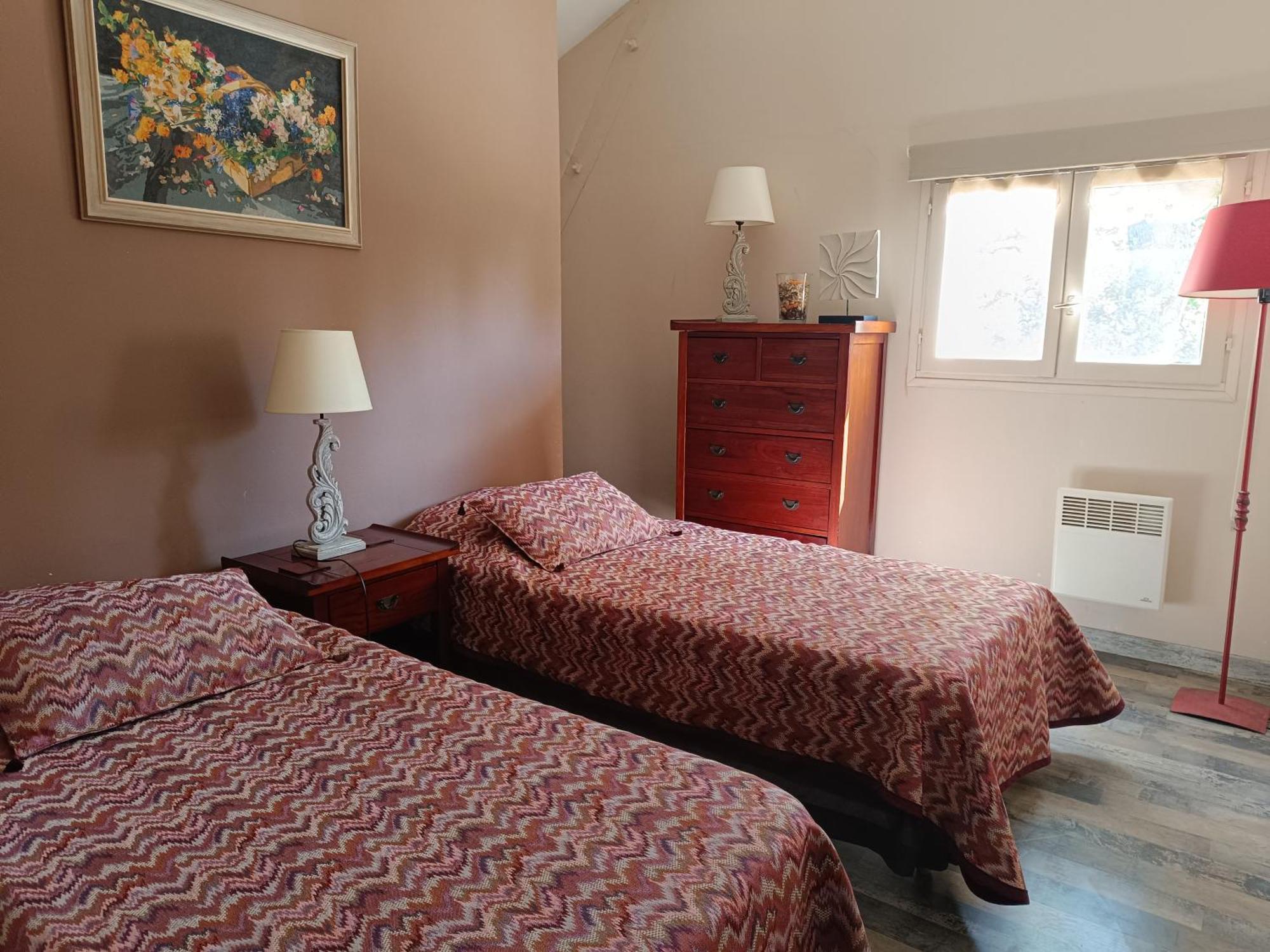 Hotel La Banastiere Vedène Habitación foto